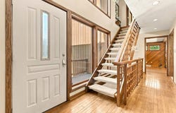 4282 Forest Glen Dr, Hampton, PA 15101
