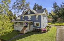 336 HILL St, Silverton, OR 97381