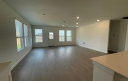 401 Sormonne Loop, Kyle, TX 78640