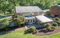 195 Gateshead Dr, Peters Twp, PA 15317