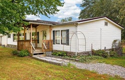1886 Lewis Road, Crofton, KY 42217