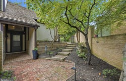 6313 SWORDS Way, BETHESDA, MD 20817