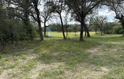 69 Powder Ridge, Luling, TX 78648