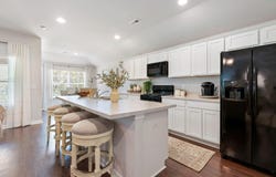 323 TROUBADOUR Ln, Jasper, AL 35501