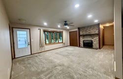 300 Kofmehl Drive, Holstein, IA 51025