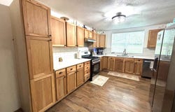 520 E Lake Street, Marceline, MO 64658