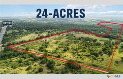 227 Henderson Lane, Lockhart, TX 78644