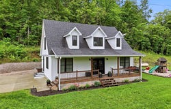 140 State Route 378, Chesapeake, OH 45619