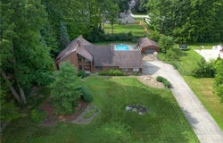 1190 Trails Edge Drive, Hubbard, OH 44425