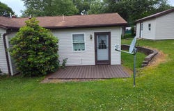 231 Manor Drive, Franklin, PA 16323