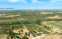 1400 Seminole Trl, Dale, TX 78616