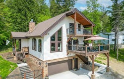 101 Spring View Ln, Sagle, ID 83860