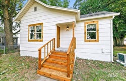 223 E Chicago St, Caldwell, ID 83605