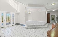 5280 Smith Rd, Von Ormy, TX 78073