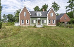 304 High Rd, Newbury, MA 01951