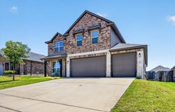 39 S Highland Drive, Sanger, TX 76266