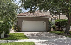2901 E Aragon Boulevard, Sunrise, FL 33313