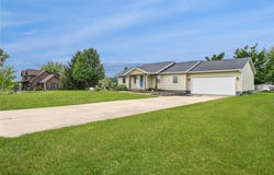 6203 32nd Avenue, Shellsburg, IA 52332