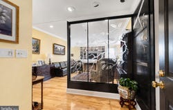 10 E LEE Street, BALTIMORE, MD 21202