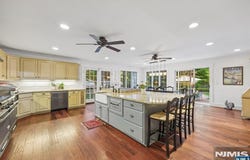 84 Arlington Avenue, Caldwell, NJ 07006