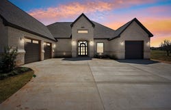 2409 Candlestick Drive, Granbury, TX 76049