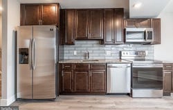 421 N 39TH STREET, PHILADELPHIA, PA 19104