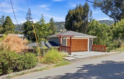 6188 Oakdale AVE, OAKLAND, CA 94605
