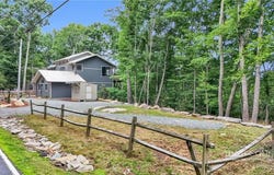 710 Pine Ridge Road, Beech Mountain, NC 28604