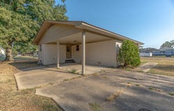508 7th St, Marked Tree, AR 72365