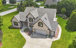 13600 W Eagle Trce, New Berlin, WI 53151