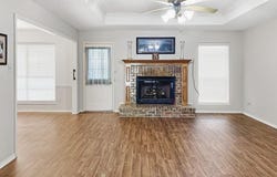 7 Westpoint St, Wake Village, TX 75501