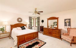 887 Manor Circle, Howard, OH 43028