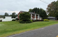 48769 Lakeview Circle, East Liverpool, OH 43920