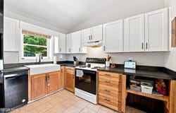 211 Nottingham Drive, Havelock, NC 28532