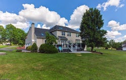 9 Meadow Run Rd, Holland Twp., NJ 08848-1573