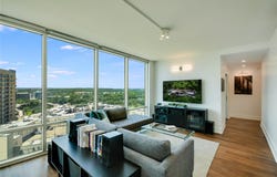 300 Bowie St, Austin, TX 78703