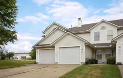 702 SE 13TH Street, Lee's Summit, MO 64081