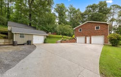288 Mountain View Rd, Heiskell, TN 37754