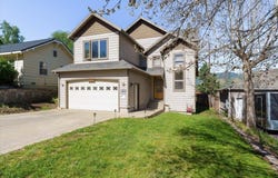 407 Herzog Blvd, Yreka, CA 96097