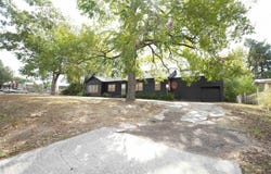 1213 E 3Rd St, Hope, AR 71801