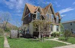 826 E WASHINGTON Street, APPLETON, WI 54911