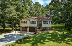 4058 Valley Road, Harrison, AR 72601