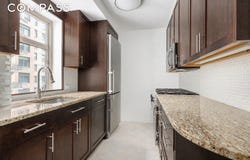 200 E 57th Street, New York, NY 10022