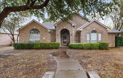 1239 Rivercrest Drive, Mesquite, TX 75181
