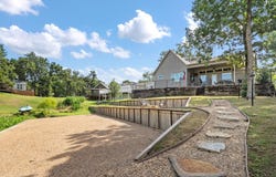 317 Kauai Ct, Tool, TX 75143