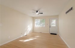 5112 S Cottage Avenue, Independence, MO 64055