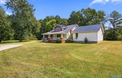 18 Jones Road, Gadsden, AL 35901
