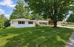 4 Temi Road, Chelmsford, MA 01824