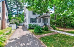 111 Greenleaf St, Quincy, MA 02169