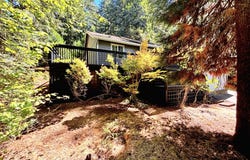 867 S 71st St, Springfield, OR 97478